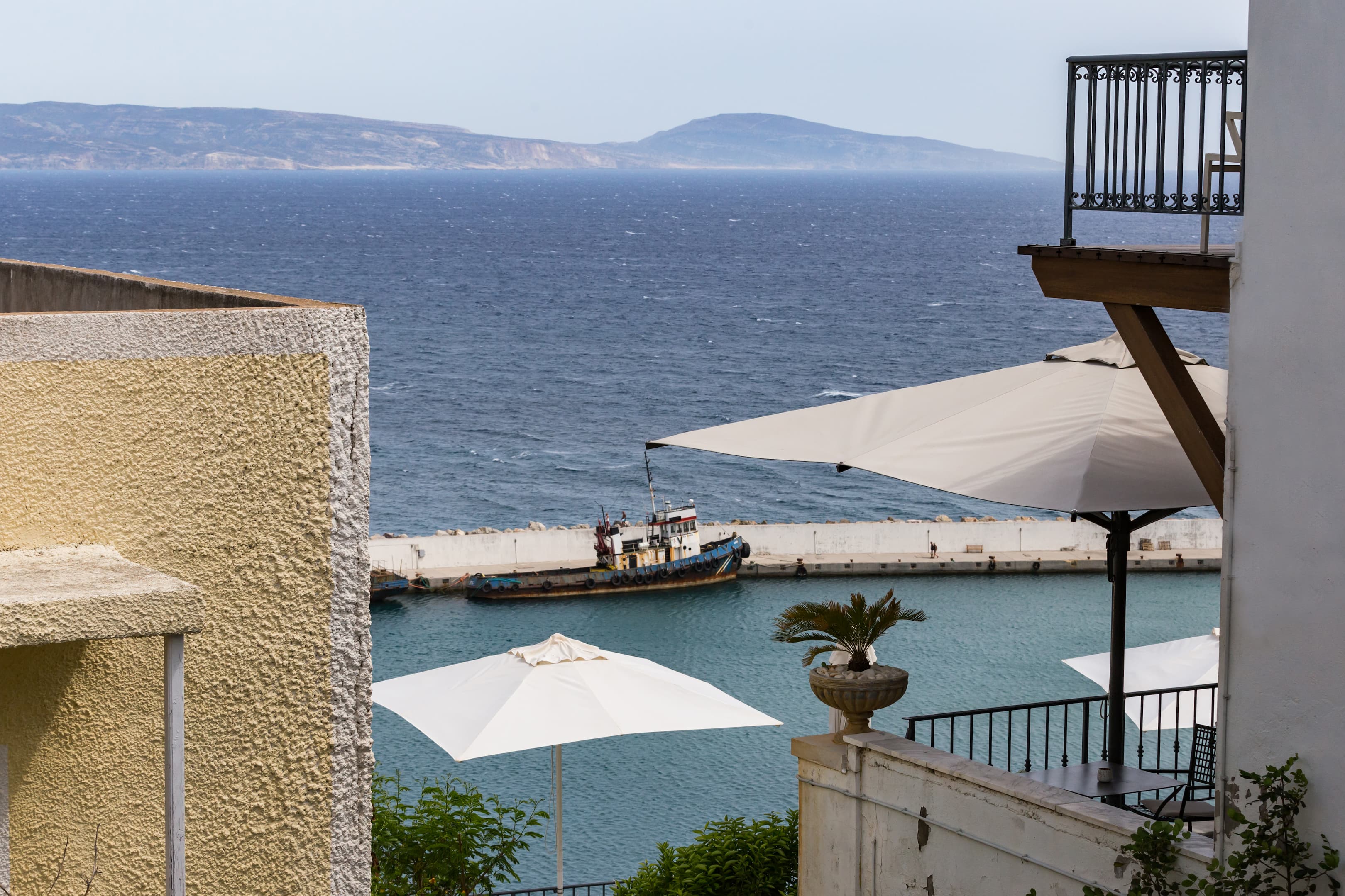 Double room partial sea view